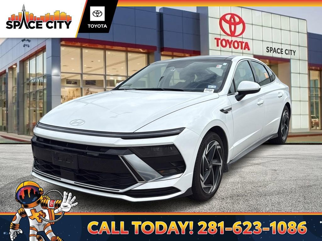 Used 2024 Hyundai Sonata SEL w/ Convenience Package image 1
