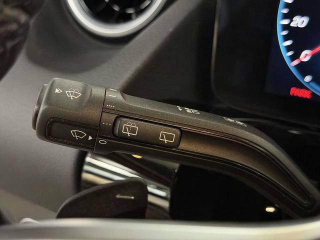 Used 2023 Mercedes-Benz GLA 250 4MATIC image 32