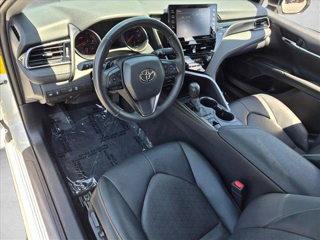 Used 2022 Toyota Camry XSE FWD image 10
