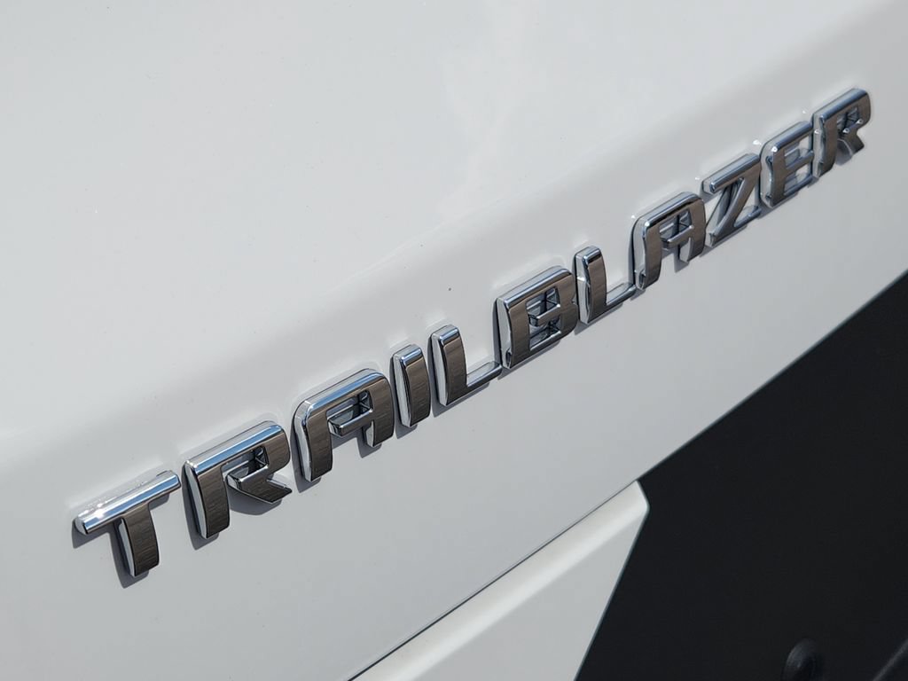 New 2026 Chevrolet TrailBlazer LT w/ Convenience Package FWD image 9