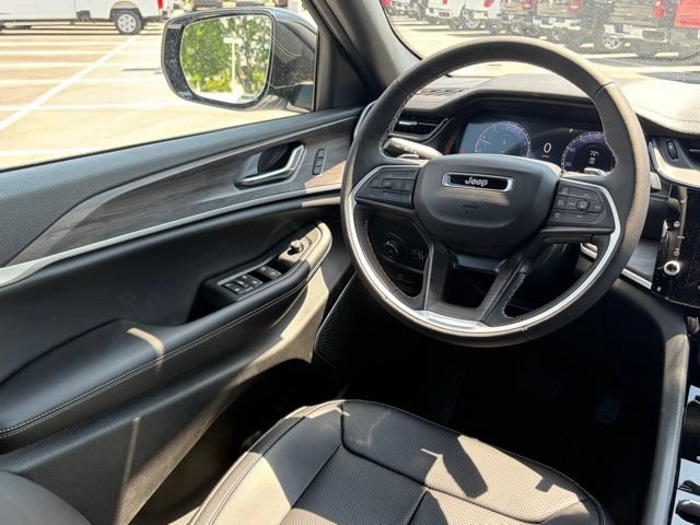 New 2026 Jeep Grand Cherokee Limited w/ Luxury Tech Group II AWD/4WD image 28