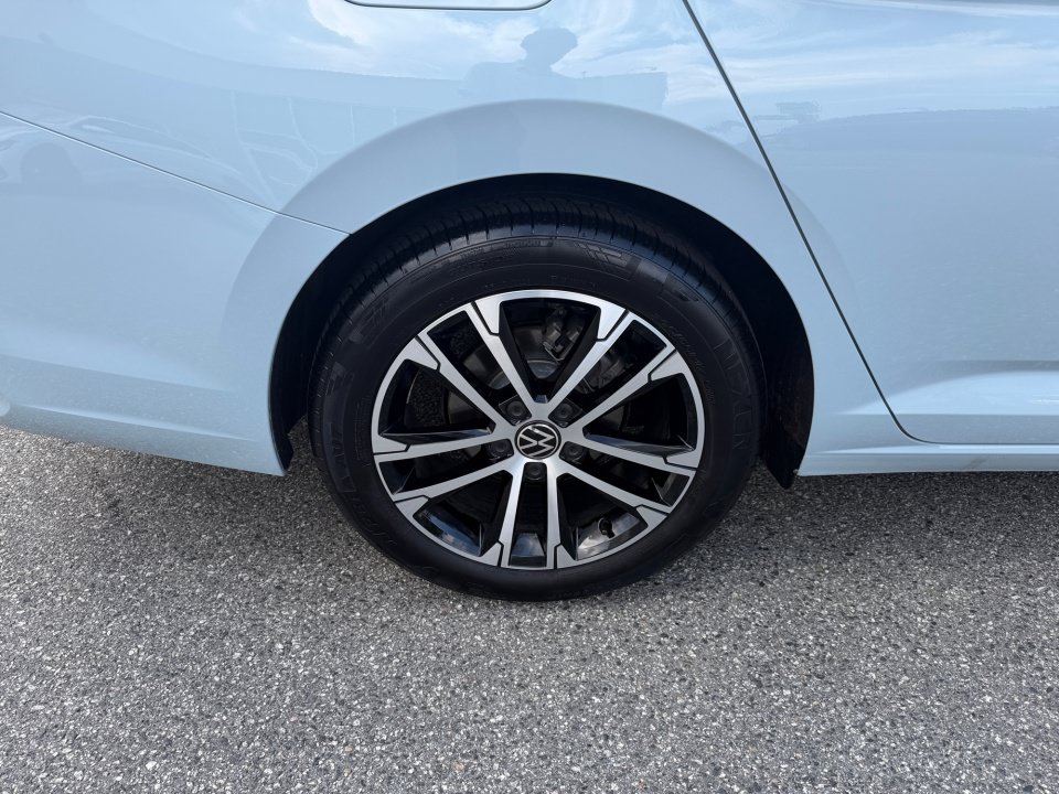 Certified 2026 Volkswagen Jetta Sport FWD image 23