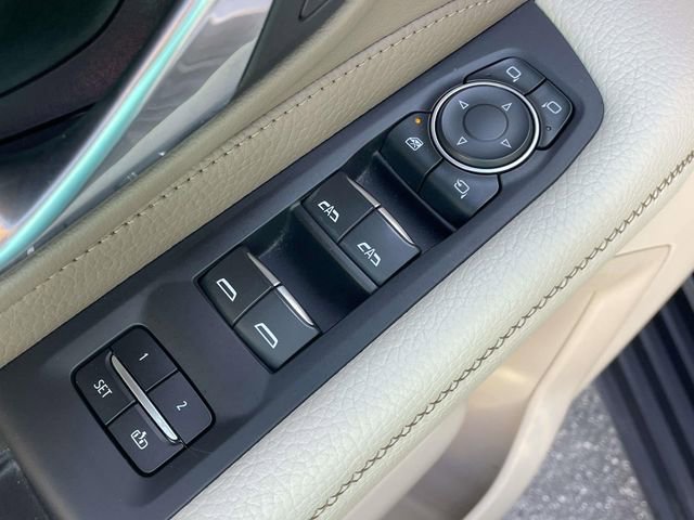 Used 2021 GMC Yukon Denali w/ Denali Premium Package AWD/4WD image 18