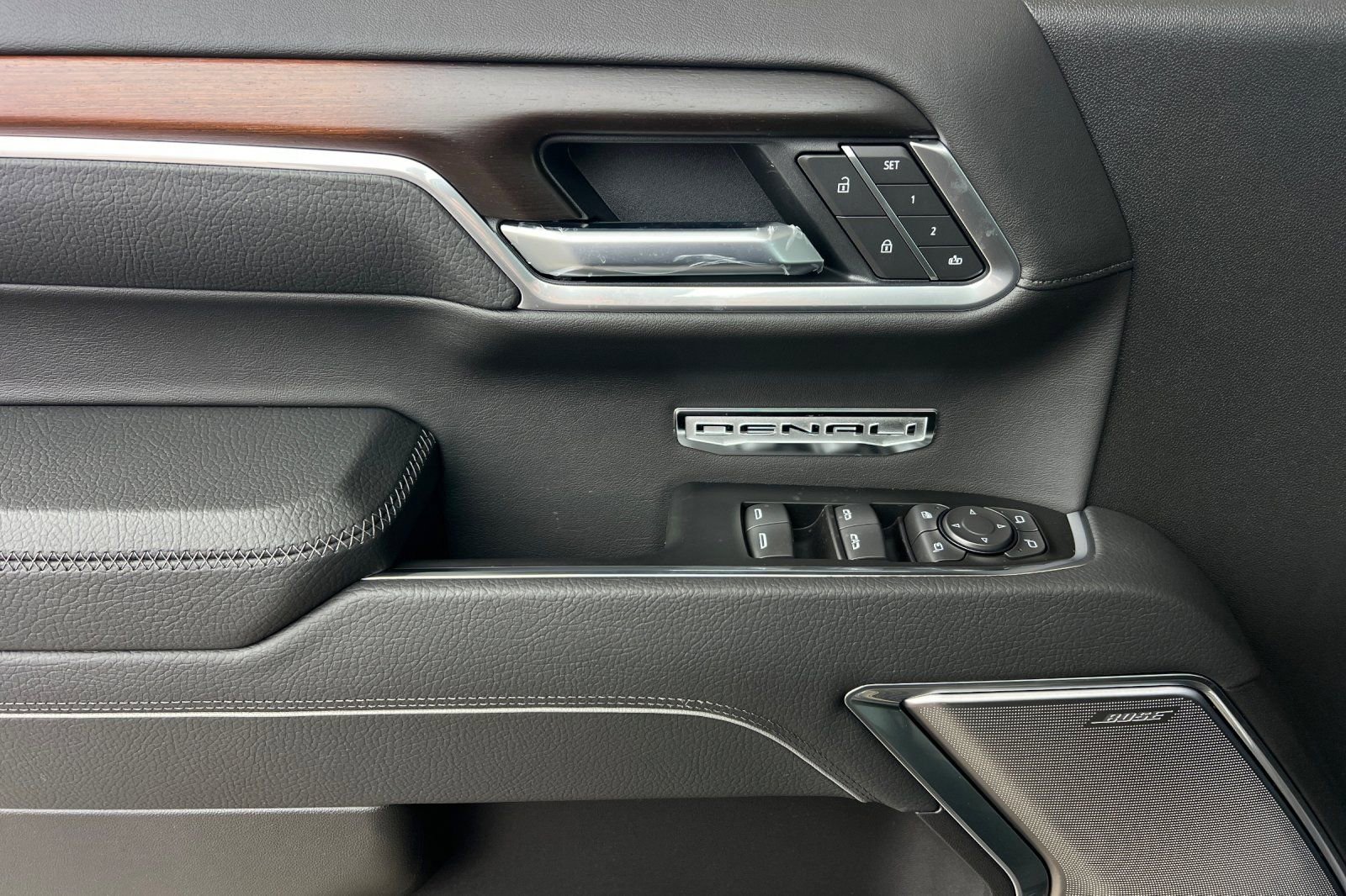 New 2026 GMC Sierra 1500 Denali AWD/4WD image 9