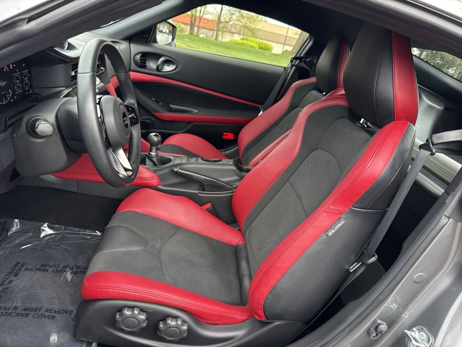 Used 2024 Nissan Z Performance w/ Floor Mat Package RWD image 13