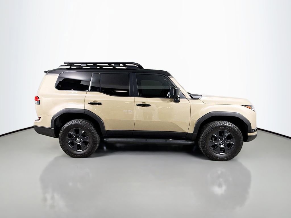 Used 2024 Lexus GX 550 image 4