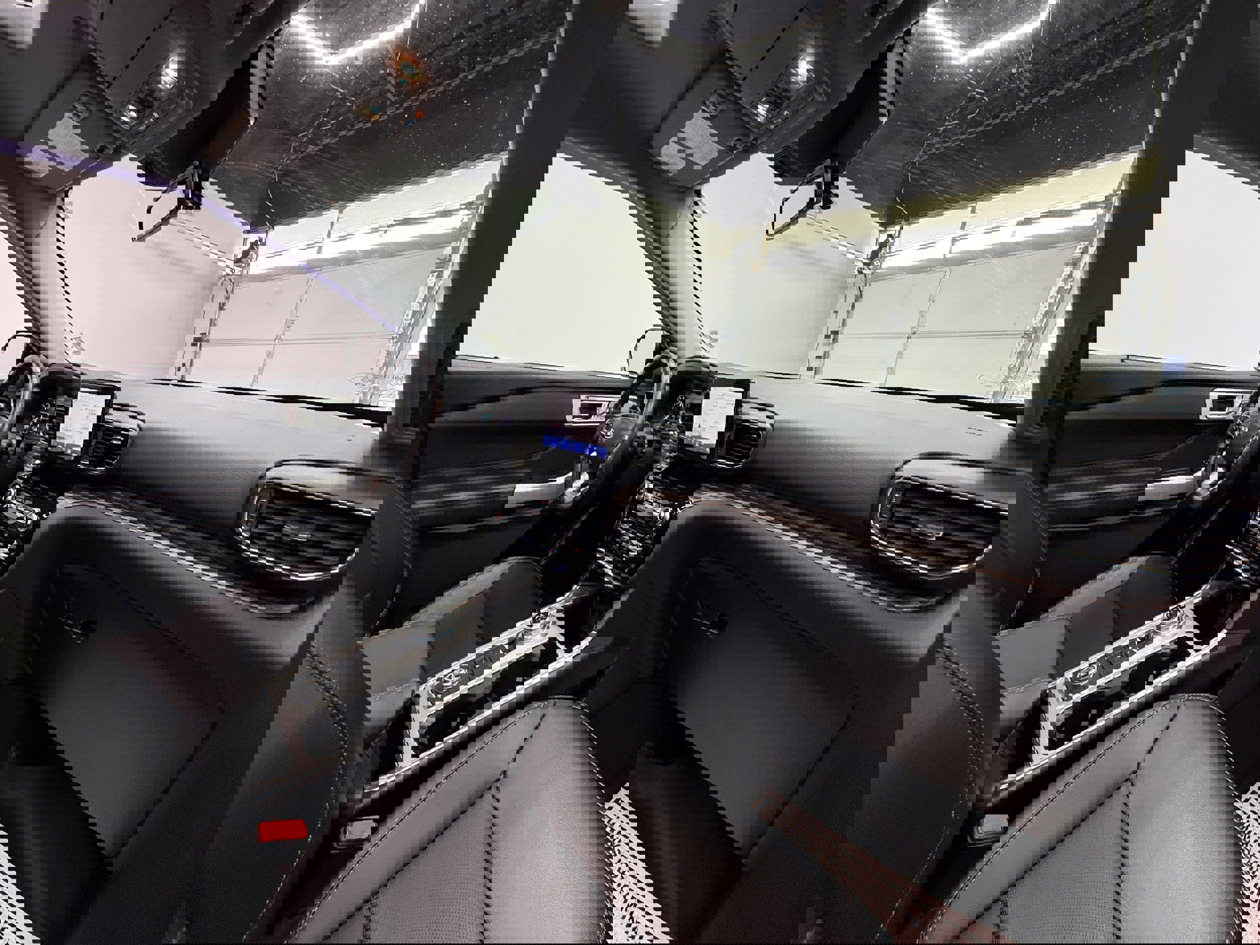 Used 2021 Ford Explorer Limited w/ Class III Trailer Tow Package image 22