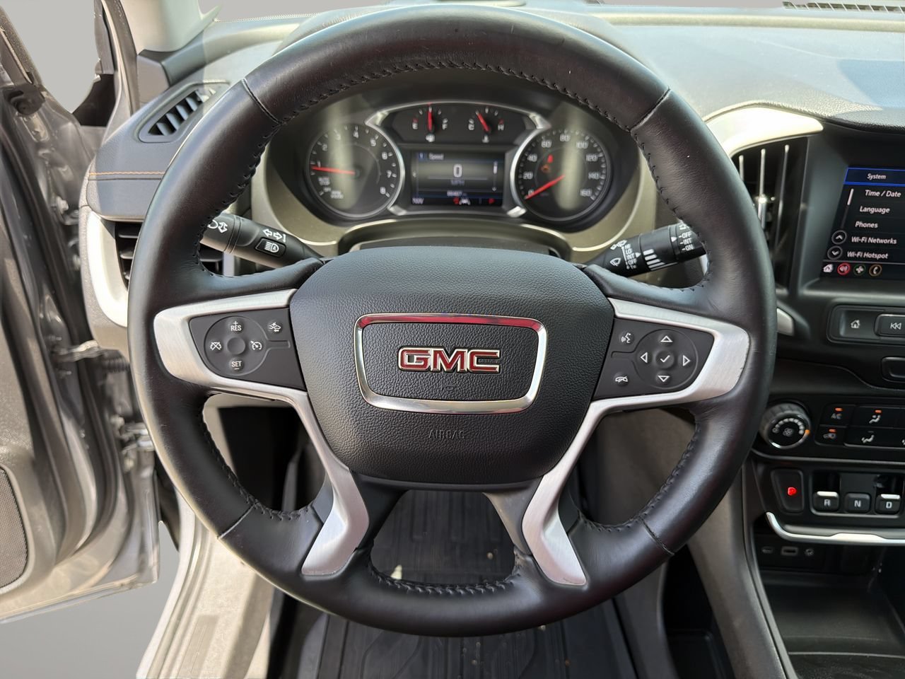 Used 2020 GMC Terrain SLE w/ Elevation Edition AWD/4WD image 27