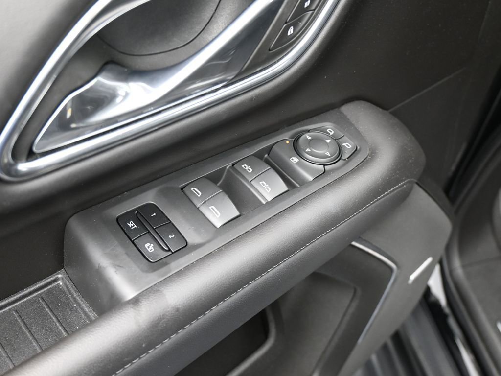 Used 2024 Chevrolet Tahoe LT image 17