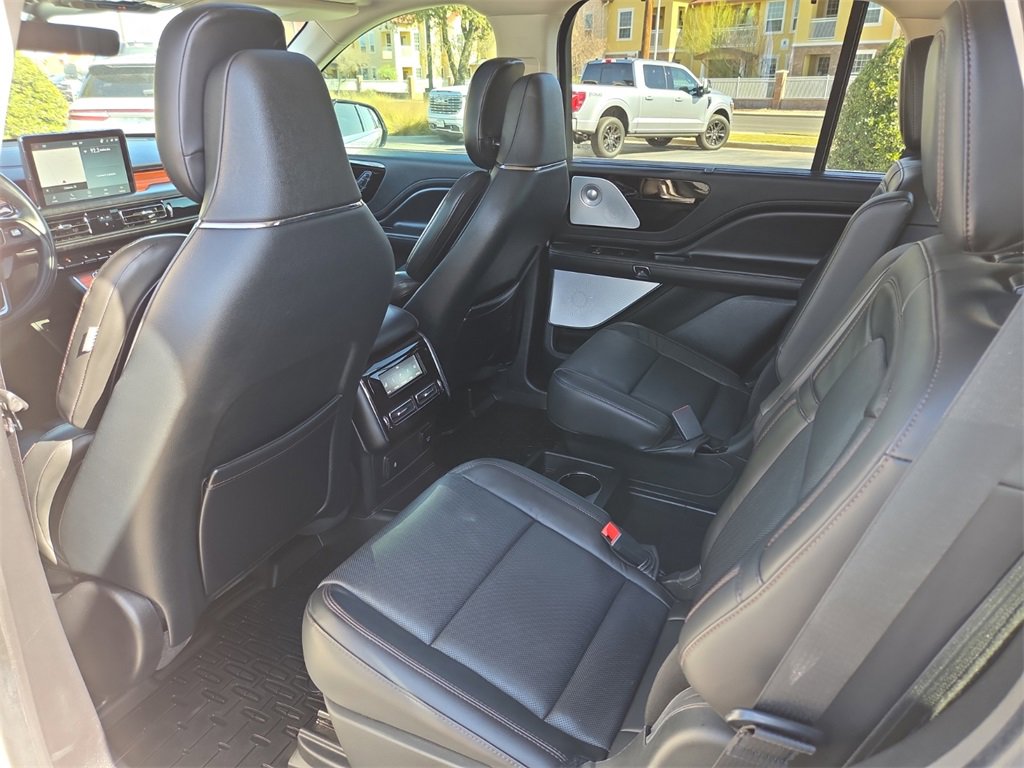 Certified 2022 Lincoln Aviator Reserve w/ Equipment Group 201A image 10