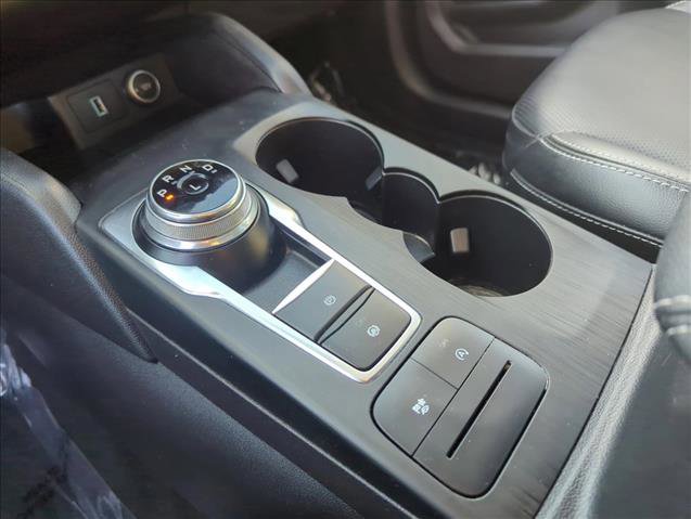 Used 2020 Ford Escape SEL image 15