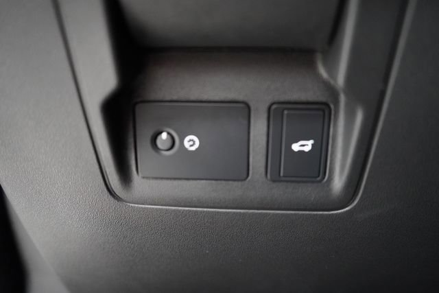 Used 2024 Land Rover Range Rover Velar Dynamic SE image 30