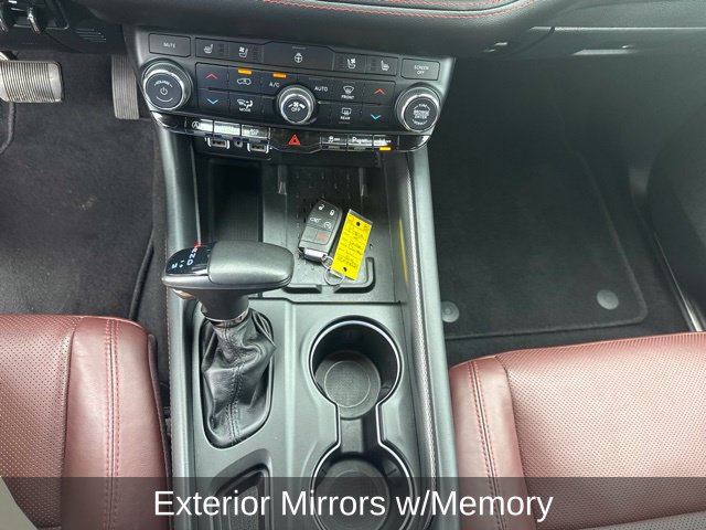 Used 2025 Dodge Durango GT AWD/4WD image 19