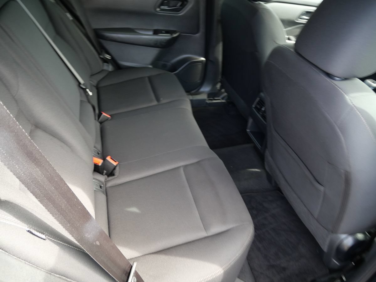 Used 2024 Nissan Rogue S AWD/4WD image 23