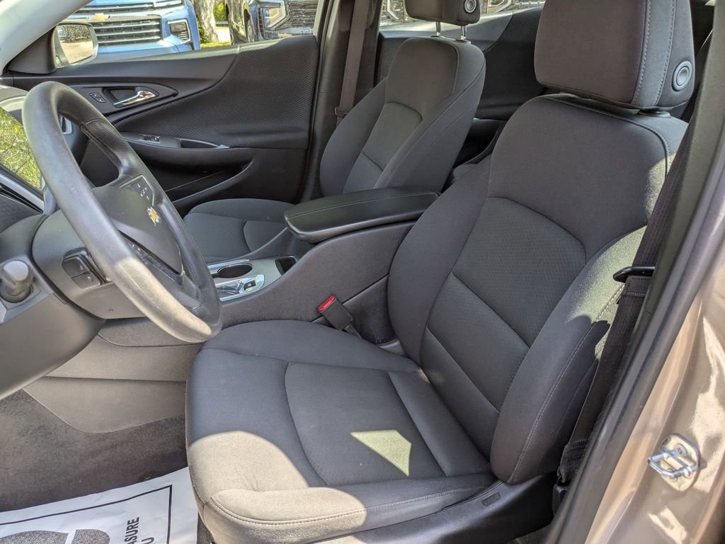 Used 2024 Chevrolet Malibu LT image 12