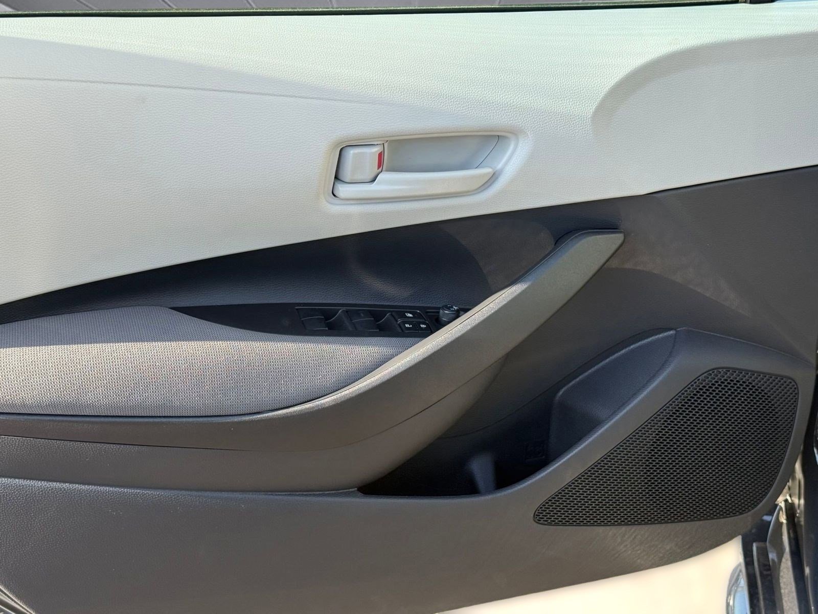 Certified 2026 Toyota Corolla LE FWD image 12