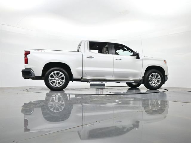 Used 2025 Chevrolet Silverado 1500 LTZ w/ LTZ Premium Package AWD/4WD image 33
