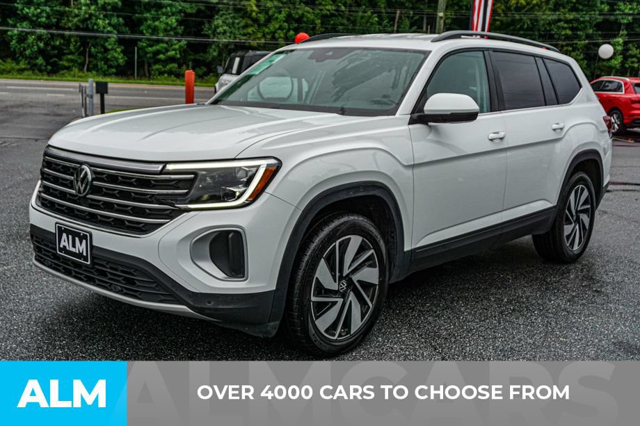 Used 2024 Volkswagen Atlas SE AWD/4WD image 2