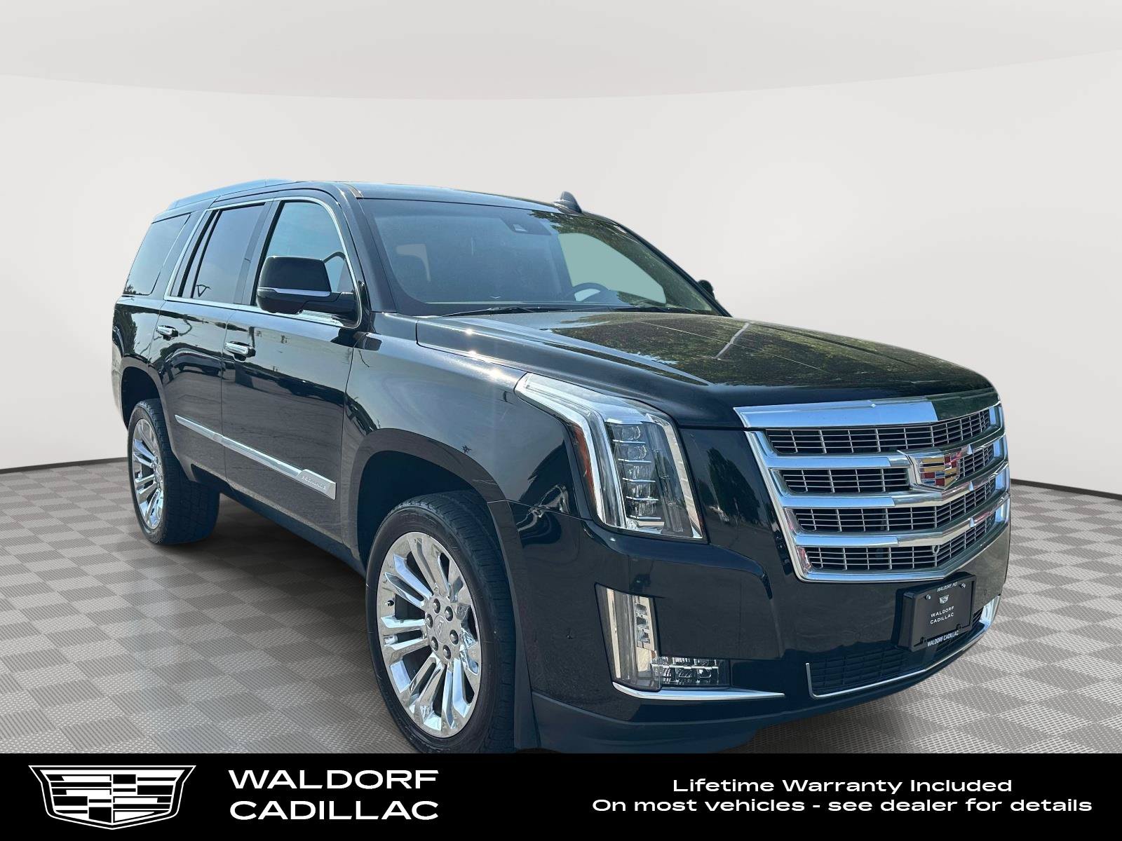 Used 2019 Cadillac Escalade Premium Luxury w/ LPO, Radiant Package AWD/4WD image 1