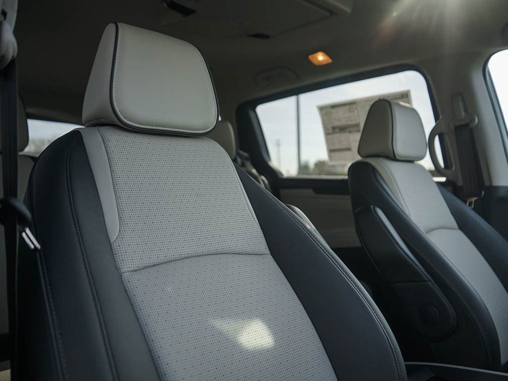 New 2026 Honda Odyssey Elite image 12