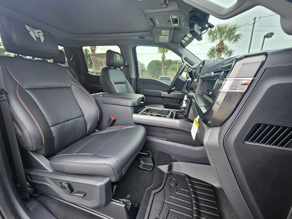 New 2026 Ford F250 Lariat w/ Black Appearance Package image 29