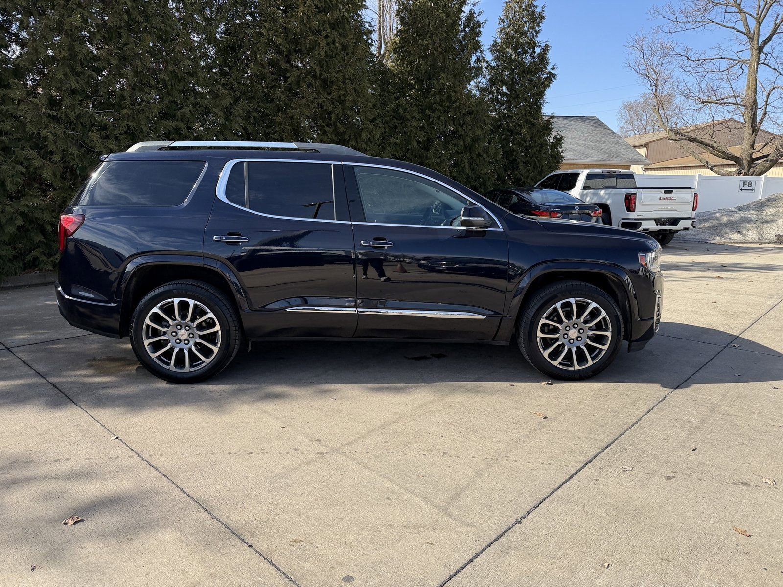 Used 2021 GMC Acadia Denali w/ Trailering Package image 32