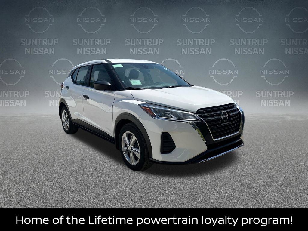 Certified 2025 Nissan Kicks Play S FWD image 5