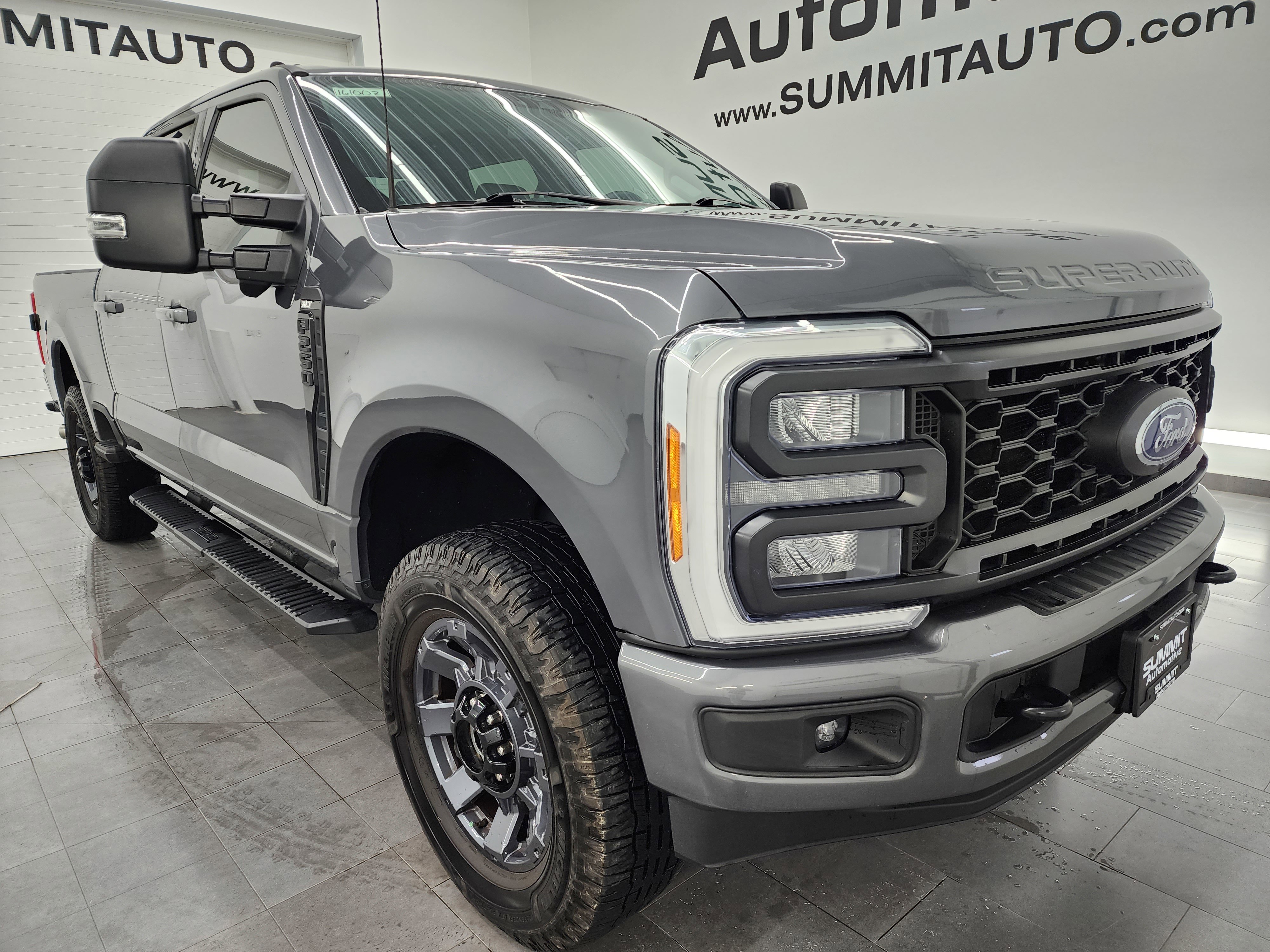 Used 2023 Ford F250 XLT w/ XLT Premium Package image 2