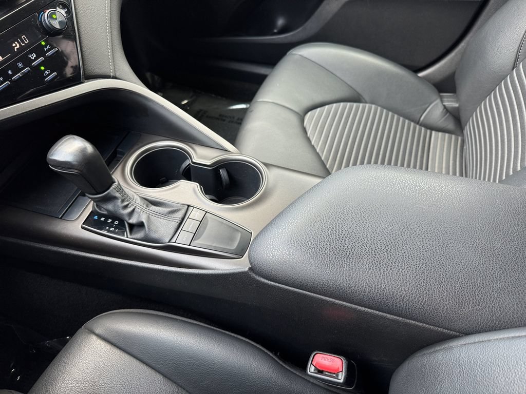 Certified 2022 Toyota Camry SE w/ Carpet Mat Package (TMS) FWD image 27