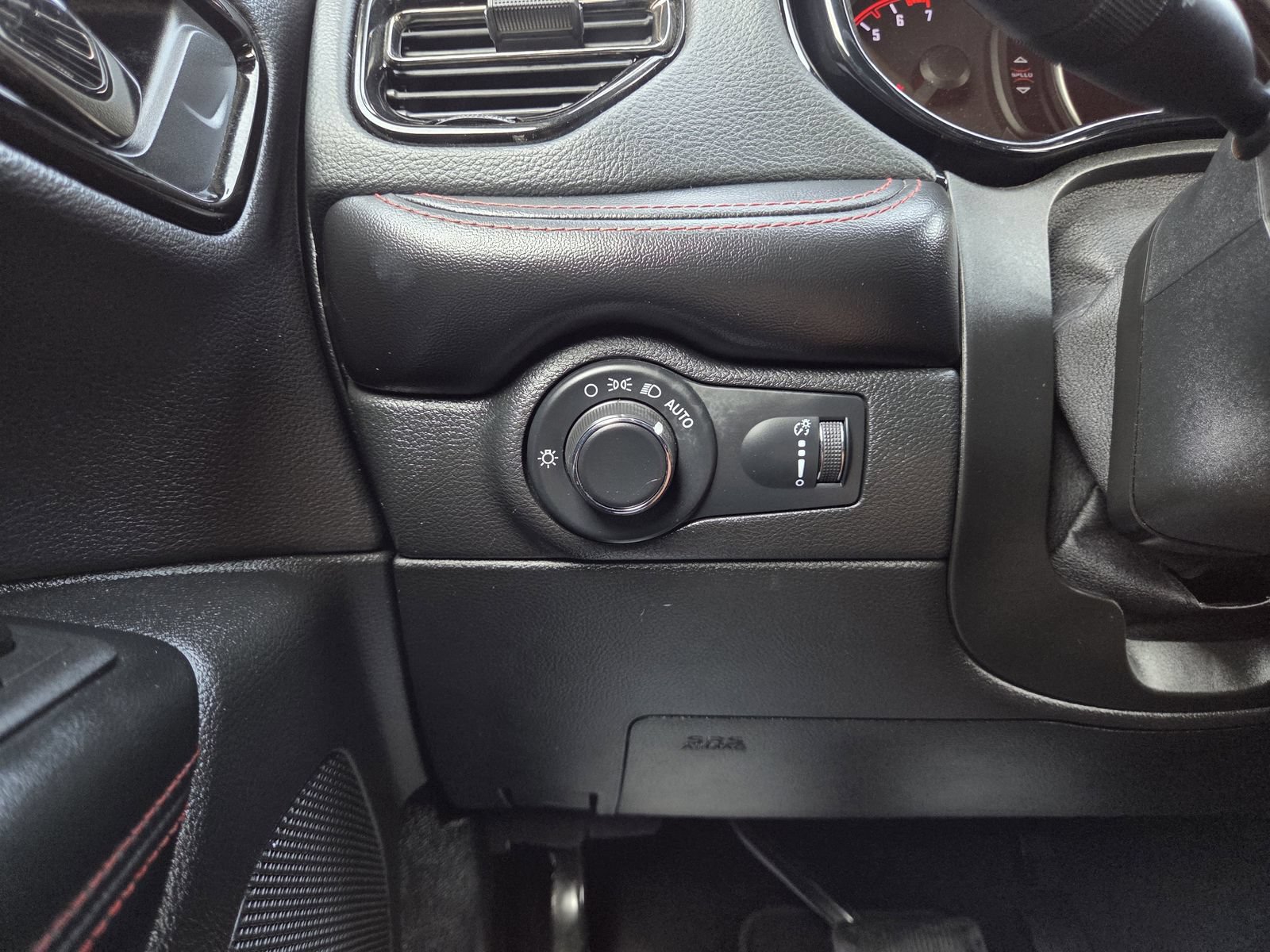 Used 2023 Dodge Durango GT AWD/4WD image 39