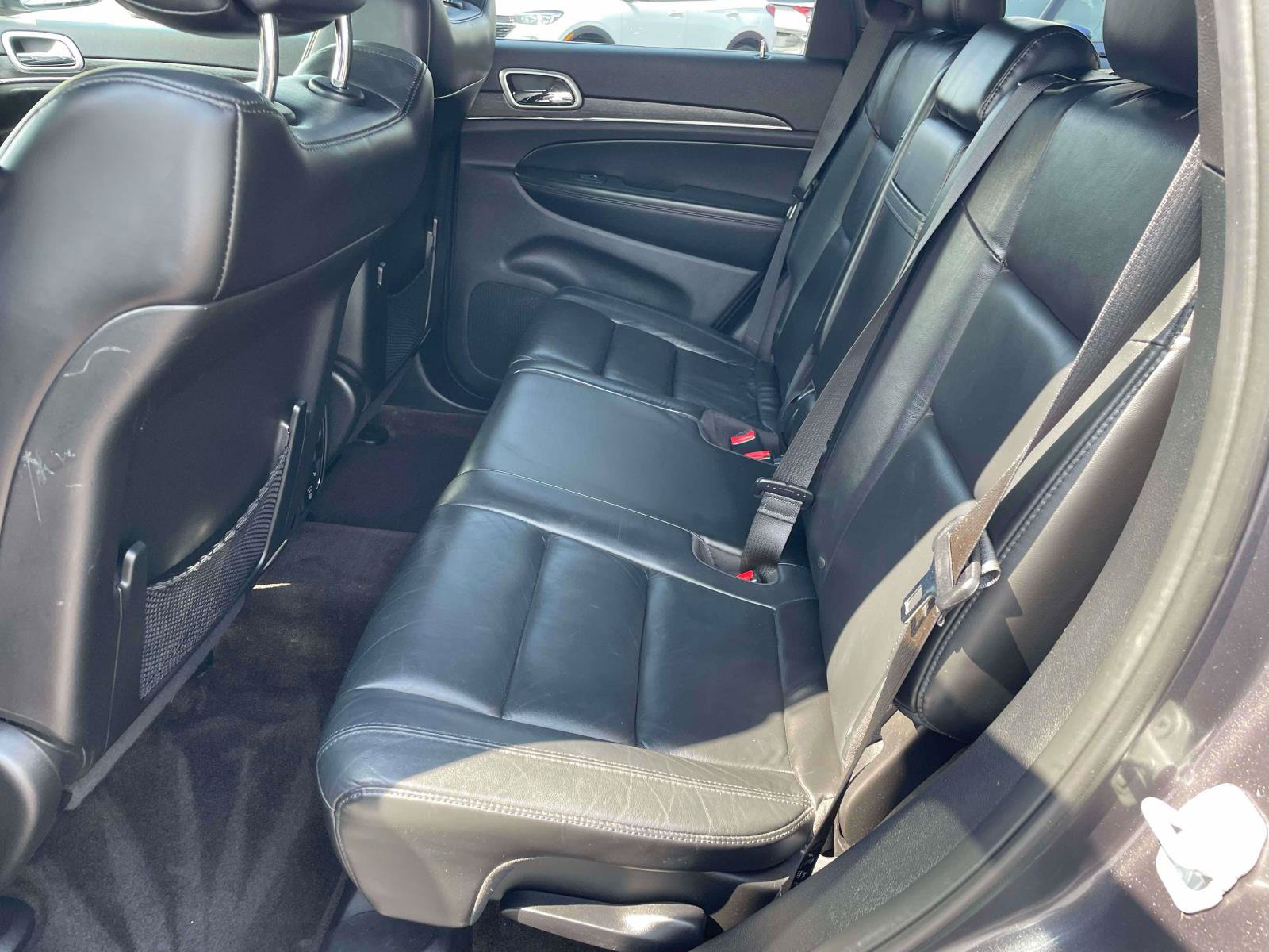 Used 2018 Jeep Grand Cherokee Limited RWD image 16
