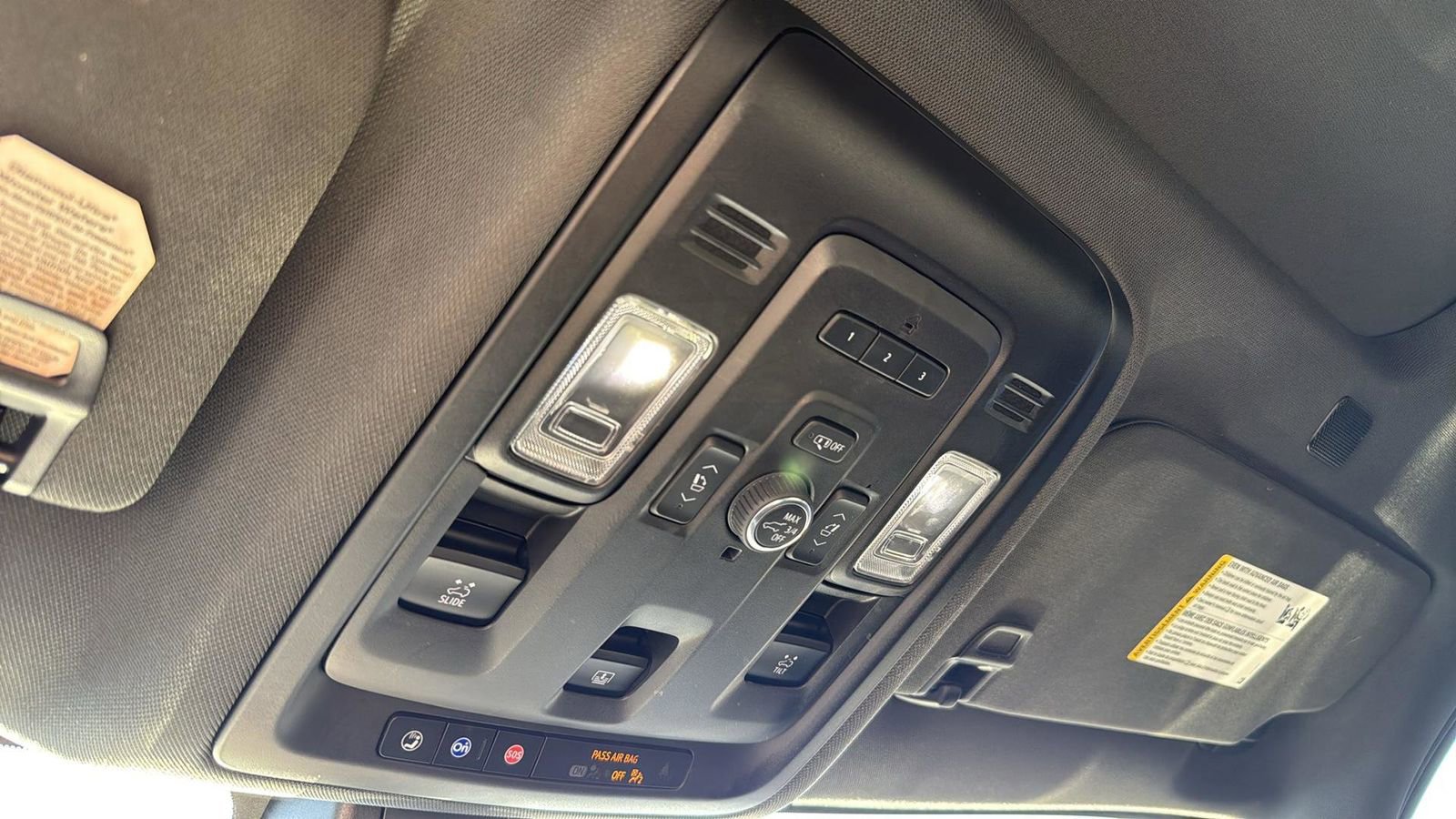 Used 2021 Chevrolet Tahoe High Country w/ Premium Package image 23