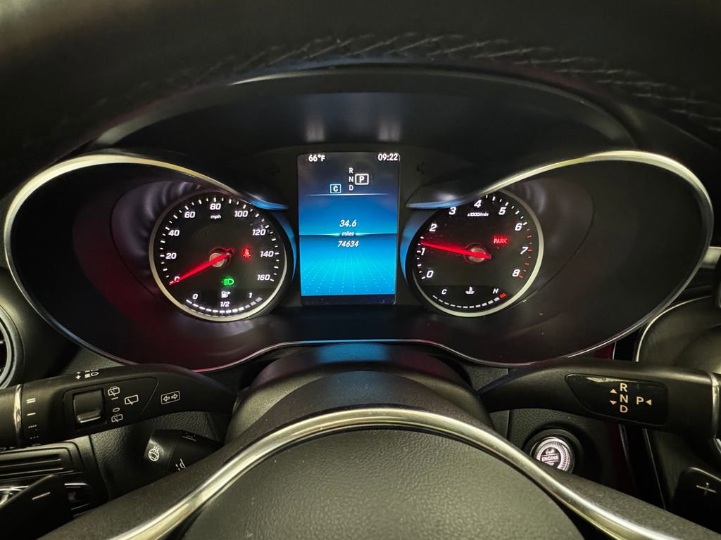 Used 2020 Mercedes-Benz GLC 300 4MATIC image 18