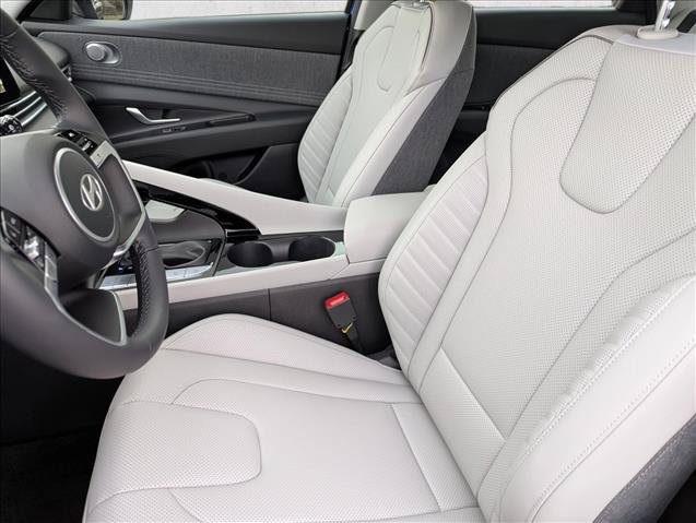 New 2026 Hyundai Elantra Limited FWD image 24