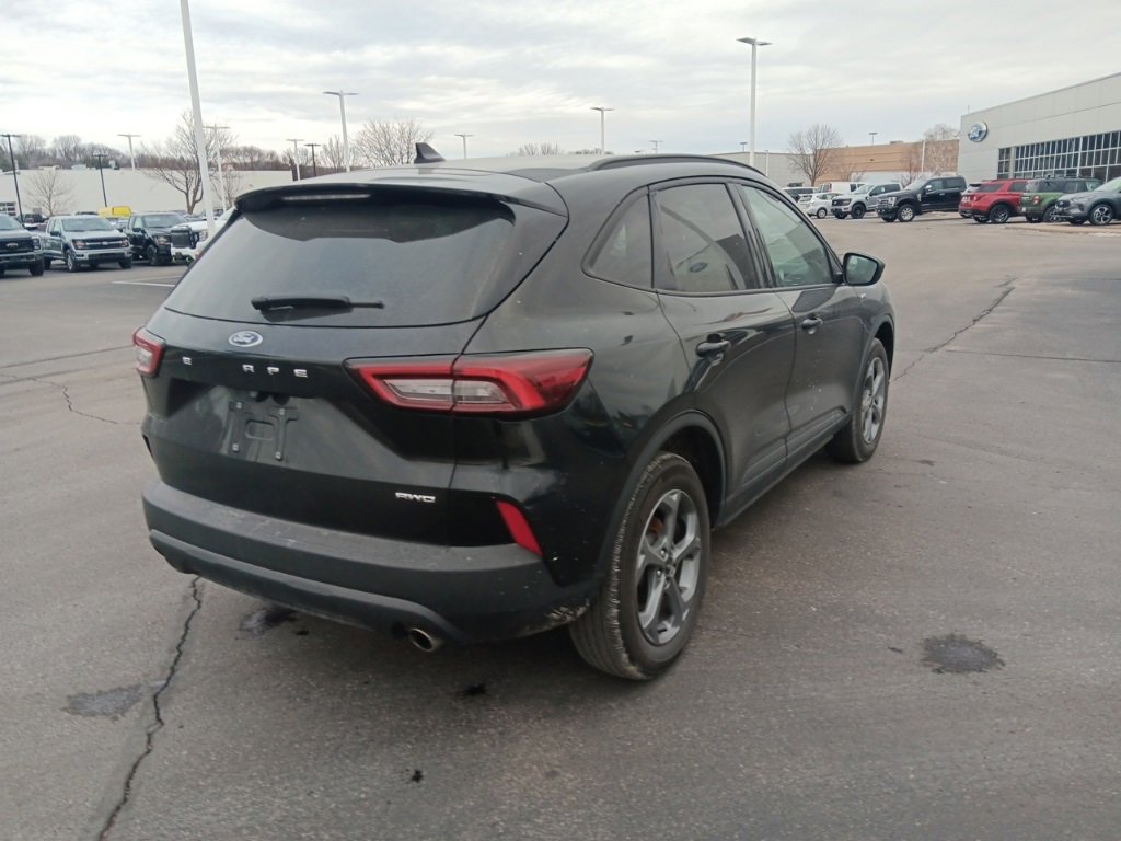 Used 2025 Ford Escape ST-Line image 7