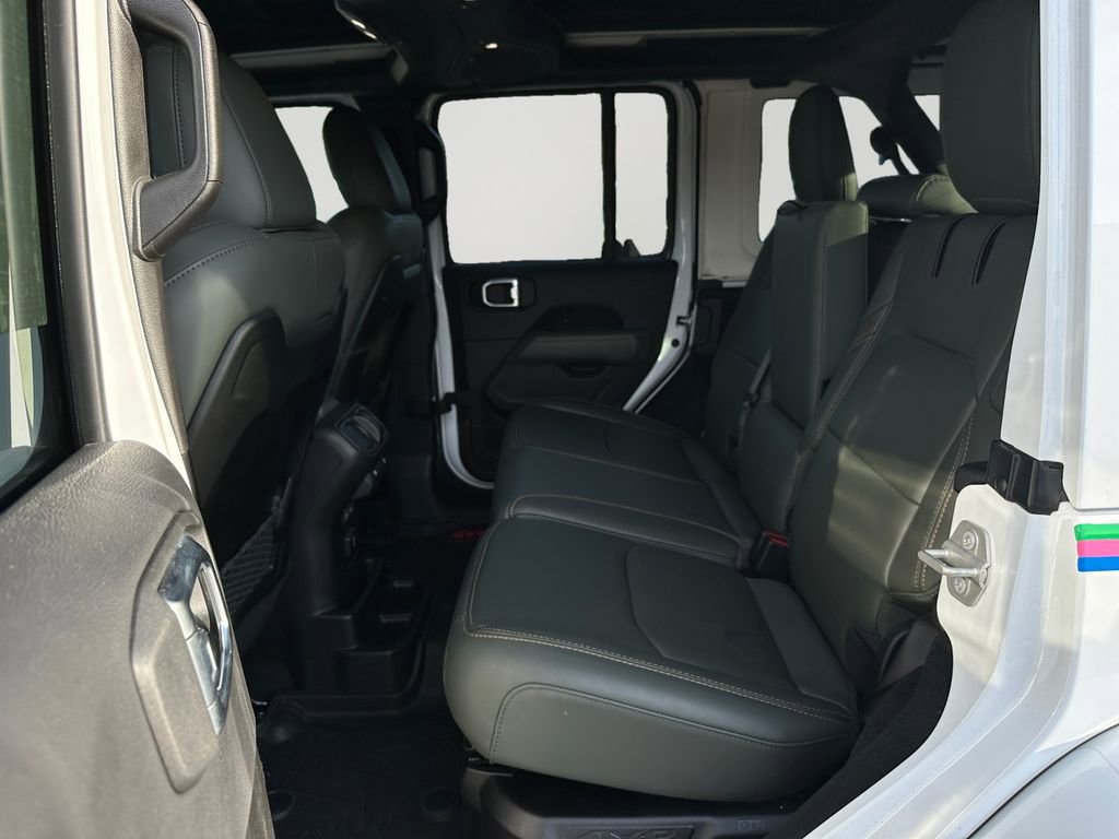 Used 2024 Jeep Wrangler High Altitude image 15