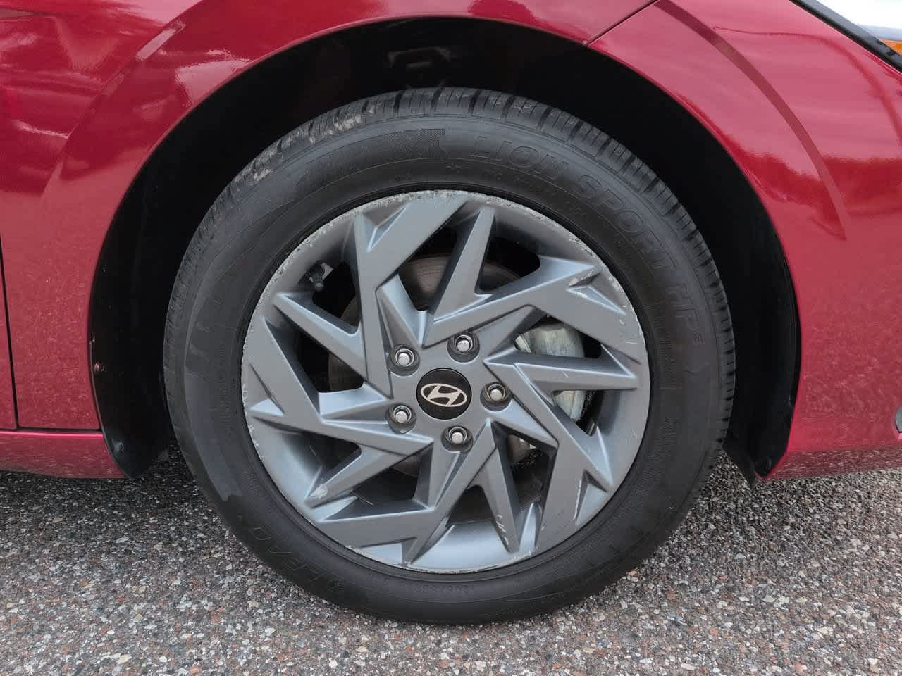 Used 2024 Hyundai Elantra Blue FWD image 11