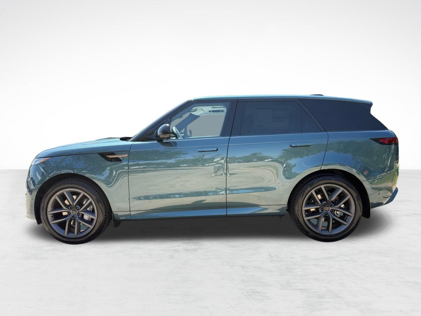 New 2026 Land Rover Range Rover Sport Dynamic SE AWD/4WD image 2