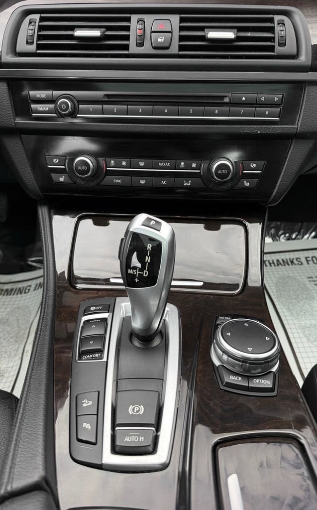 Used 2015 BMW 535i xDrive Sedan image 18