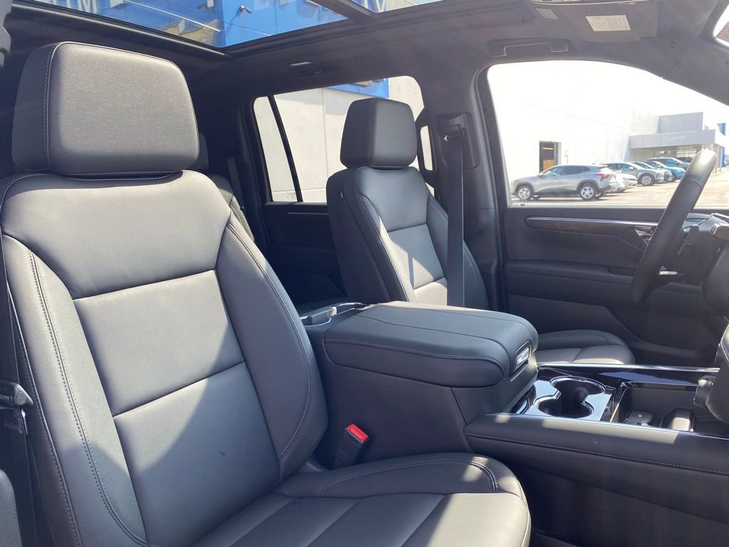 New 2026 Chevrolet Suburban Z71 w/ Comfort Package image 20