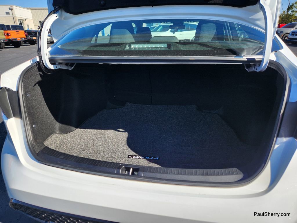 Used 2022 Toyota Corolla SE image 19