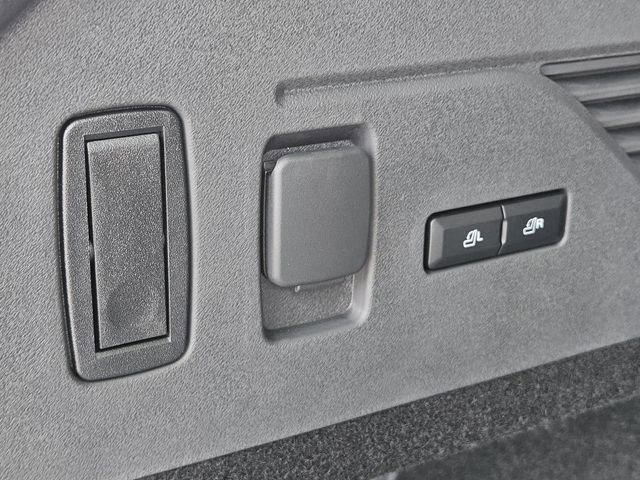 New 2026 Lincoln Nautilus Premier AWD/4WD image 10