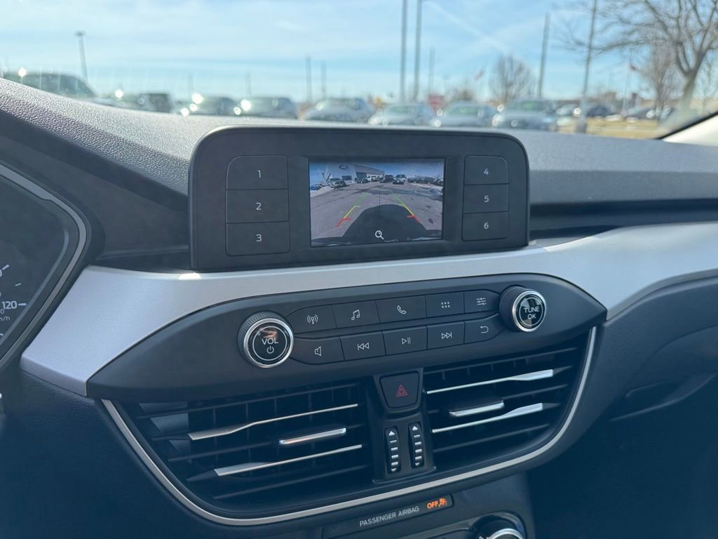 Certified 2022 Ford Escape S image 21