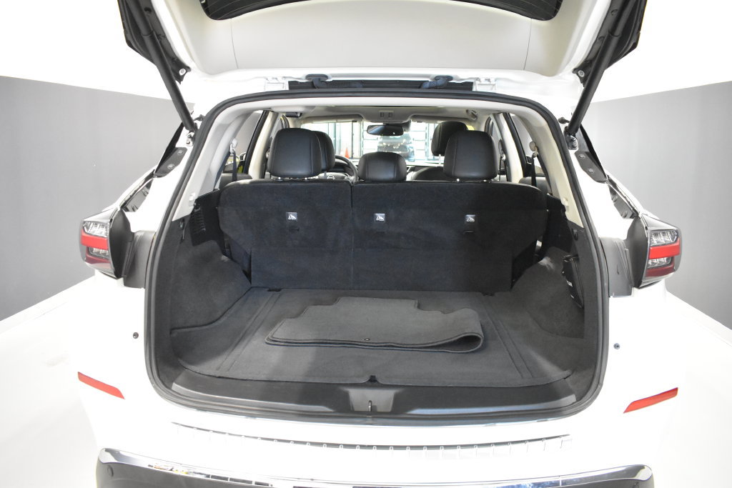 Certified 2023 Nissan Murano Platinum w/ Cargo Package FWD image 36