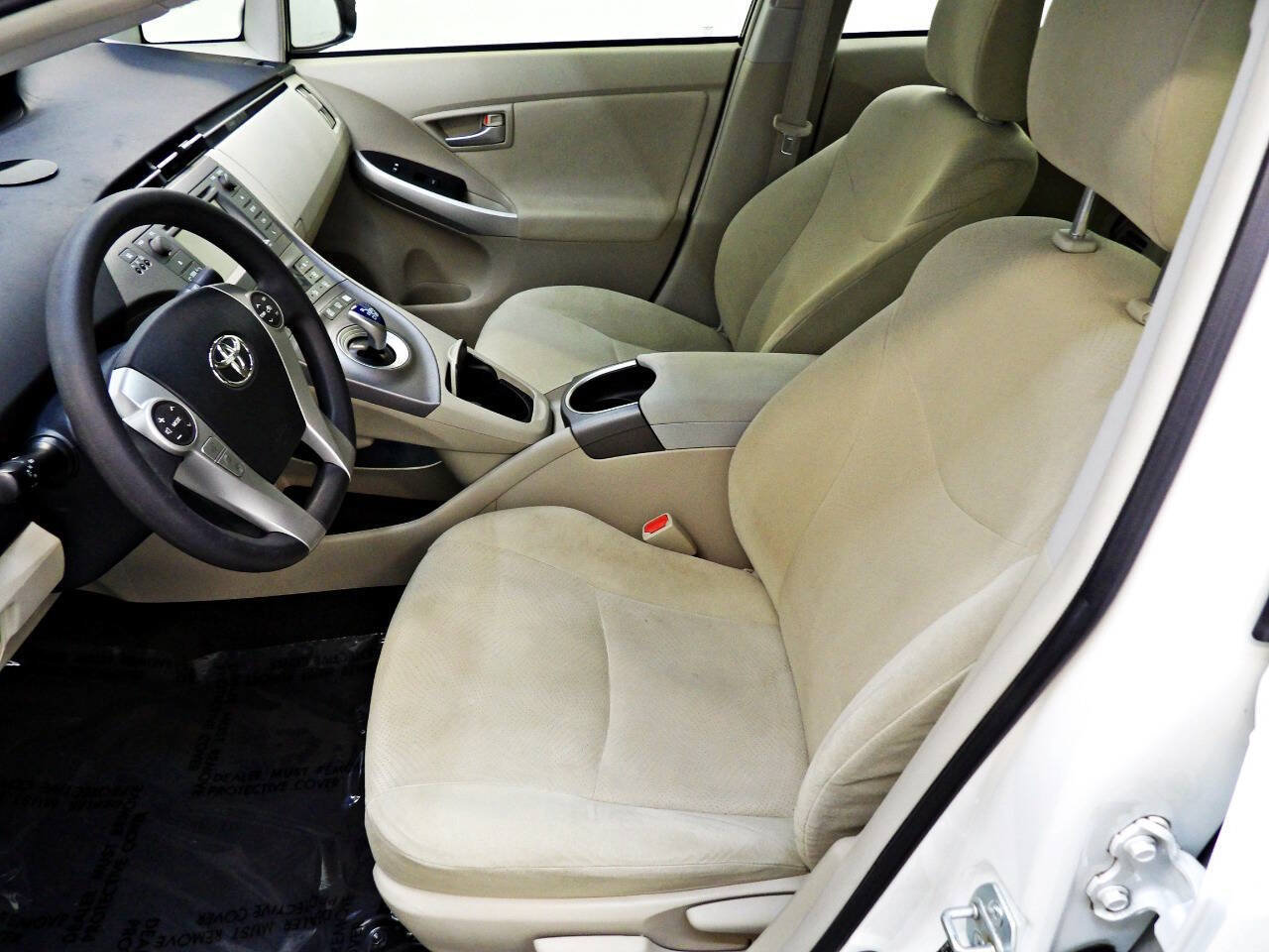 Used 2014 Toyota Prius Two FWD image 8