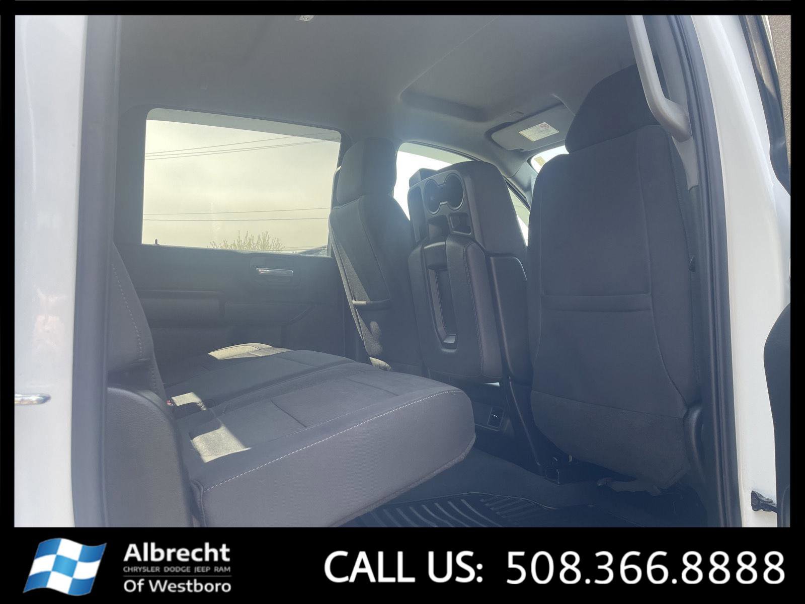 Used 2023 Chevrolet Silverado 2500 Custom w/ Custom Value Package image 15