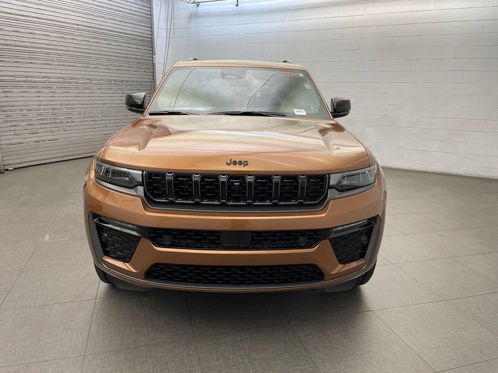 New 2026 Jeep Grand Cherokee Limited AWD/4WD image 6