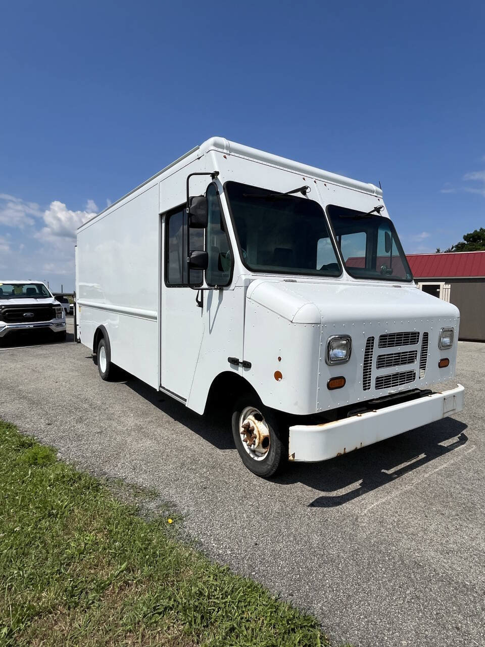 Used 2017 Ford E-350 and Econoline 350 Super Duty w/ A/C Prep Package RWD image 15