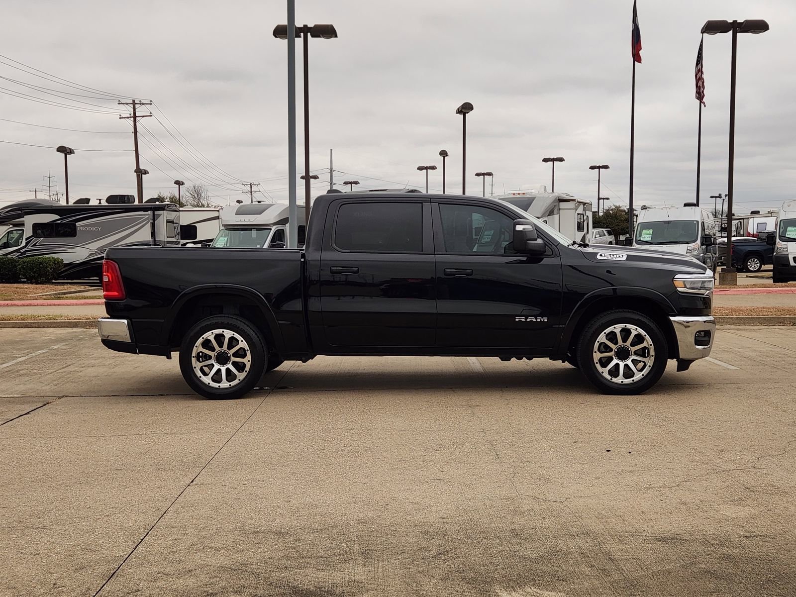 Used 2025 RAM 1500 Lone Star image 7