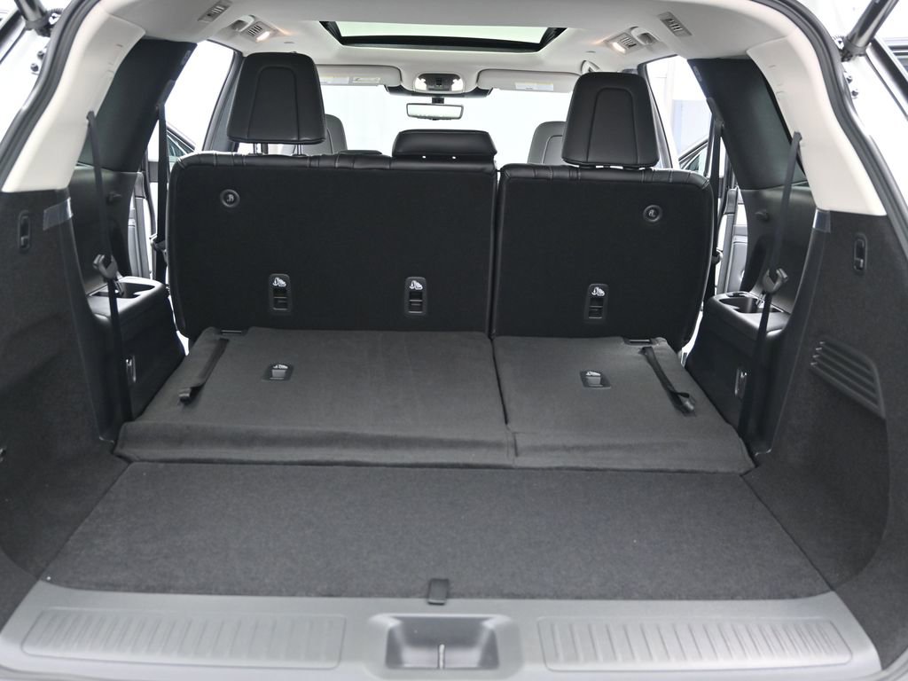 Certified 2025 INFINITI QX60 Luxe w/ Vision Package image 23